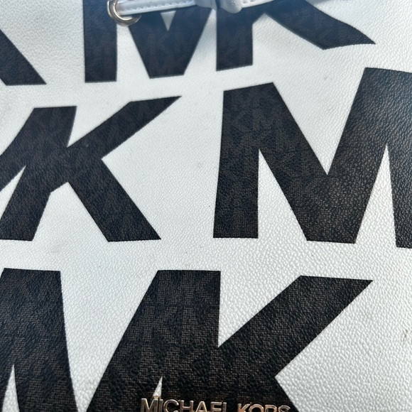 Michael Kors bag - Picture 4 of 5